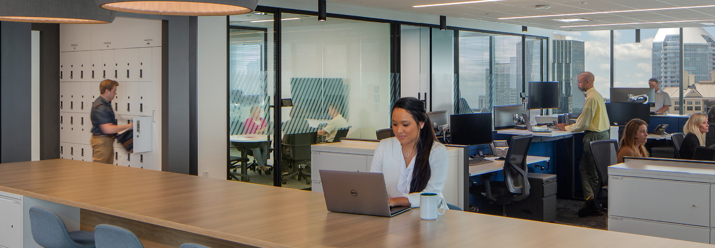 Careers_FullWidth-Internships_2880x998