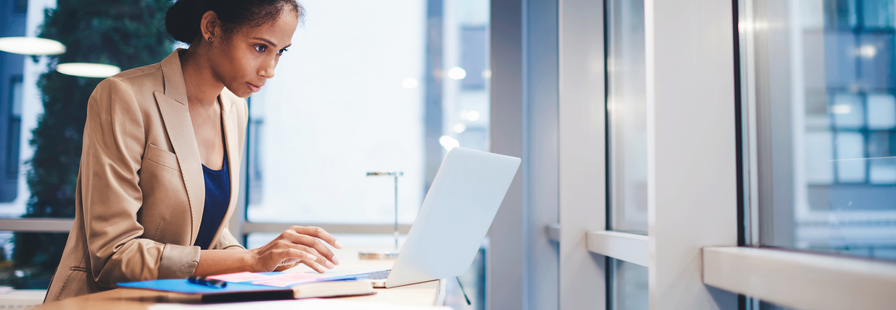 Careers_FullWidth-Sales_2880x998